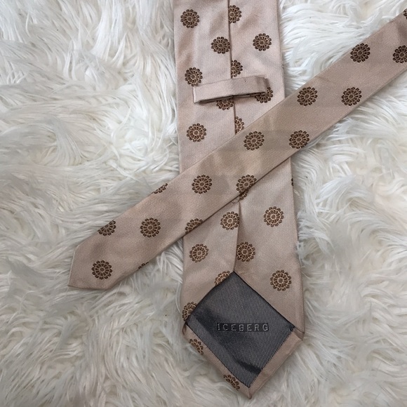 ✅ ICEBERG Cream/Tan Men’s Neck Tie - Picture 4 of 5